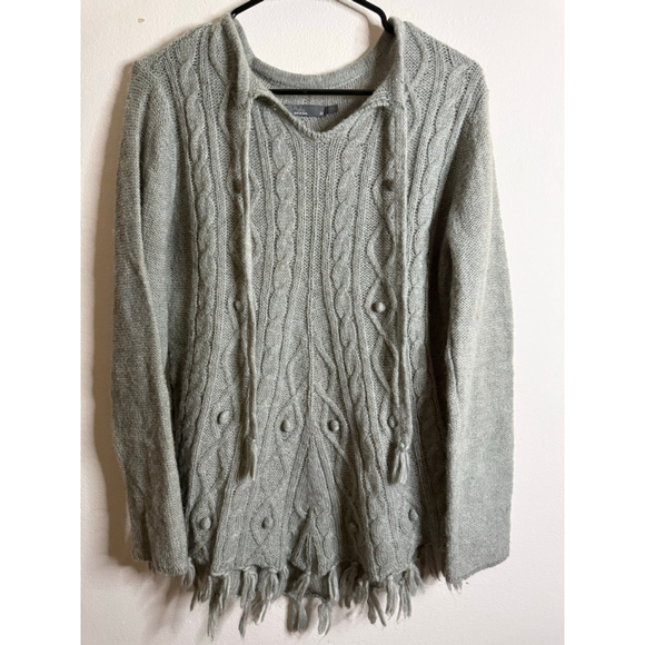 Women's prAna Gray Cable Knit Fringe Shelby Poncho Sweater M - Picture 2 of 6